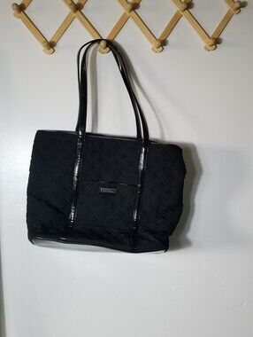 VERA BRADLEY WOMEN'S BLACK QUILTED TOTE BAG